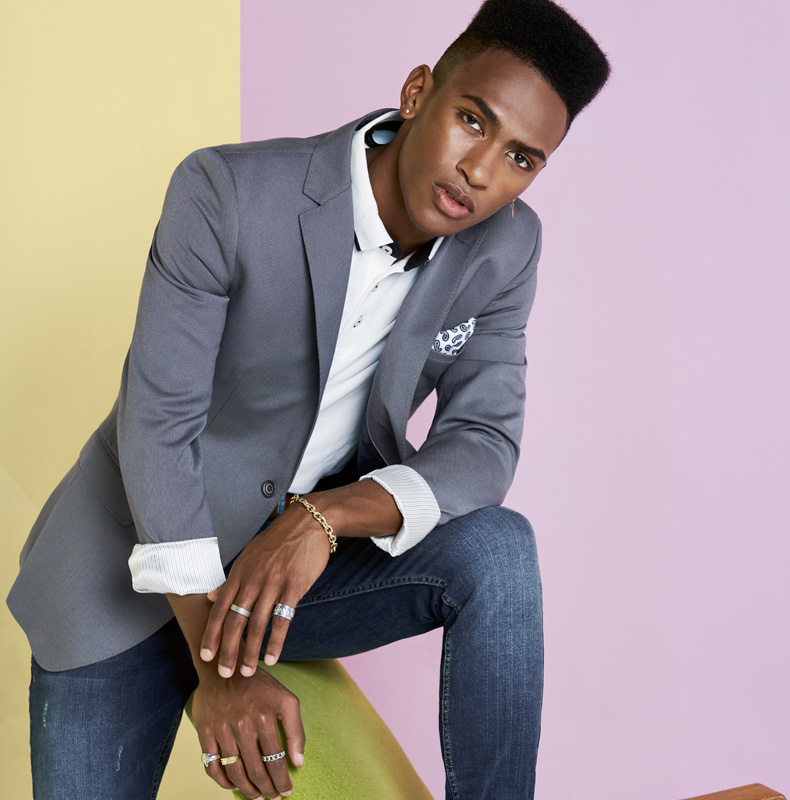 Wear neutral colours like grey and white with denim